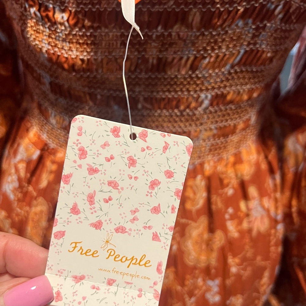NWT Tiered Free People Rust Floral Maxi Dress. Size Small - Picture 4 of 8